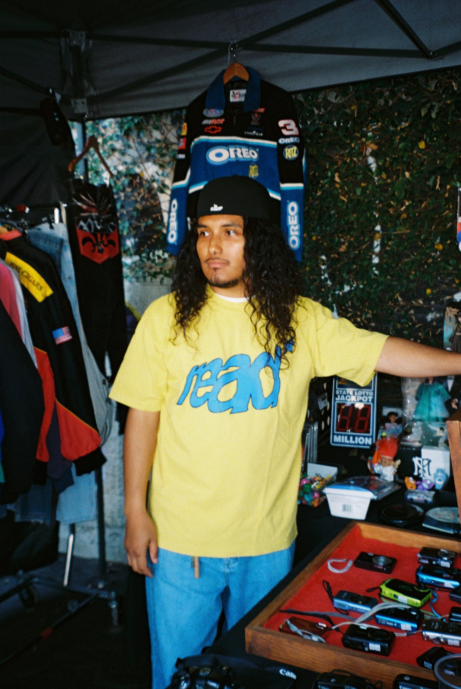 READ Tee (Submarine Yellow)